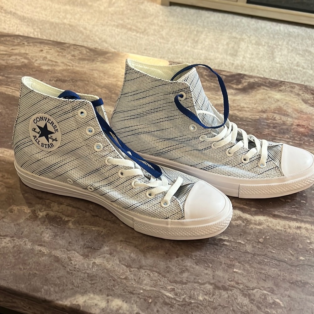 Converse Chuck Taylor II All Star size 11